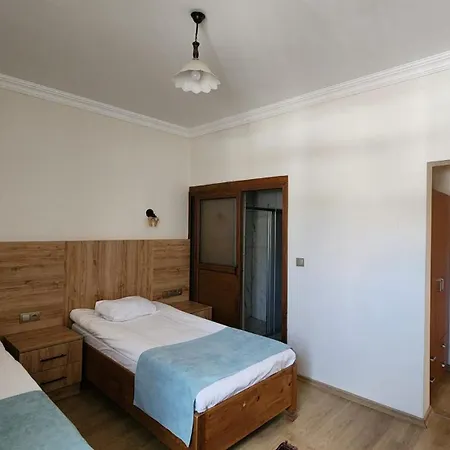 Yildiz Hotel 4*